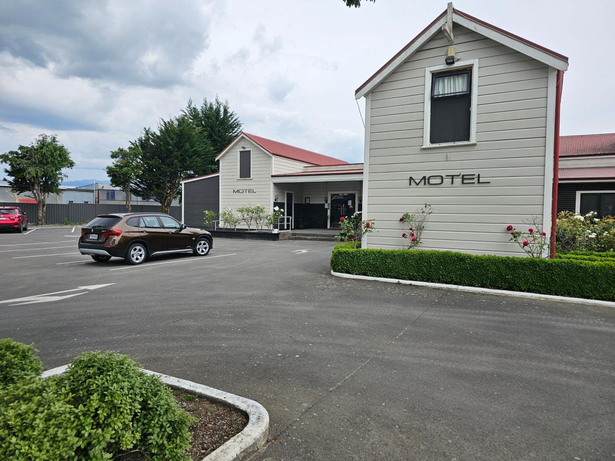 Gateway Motor Inn Masterton Bagian luar foto